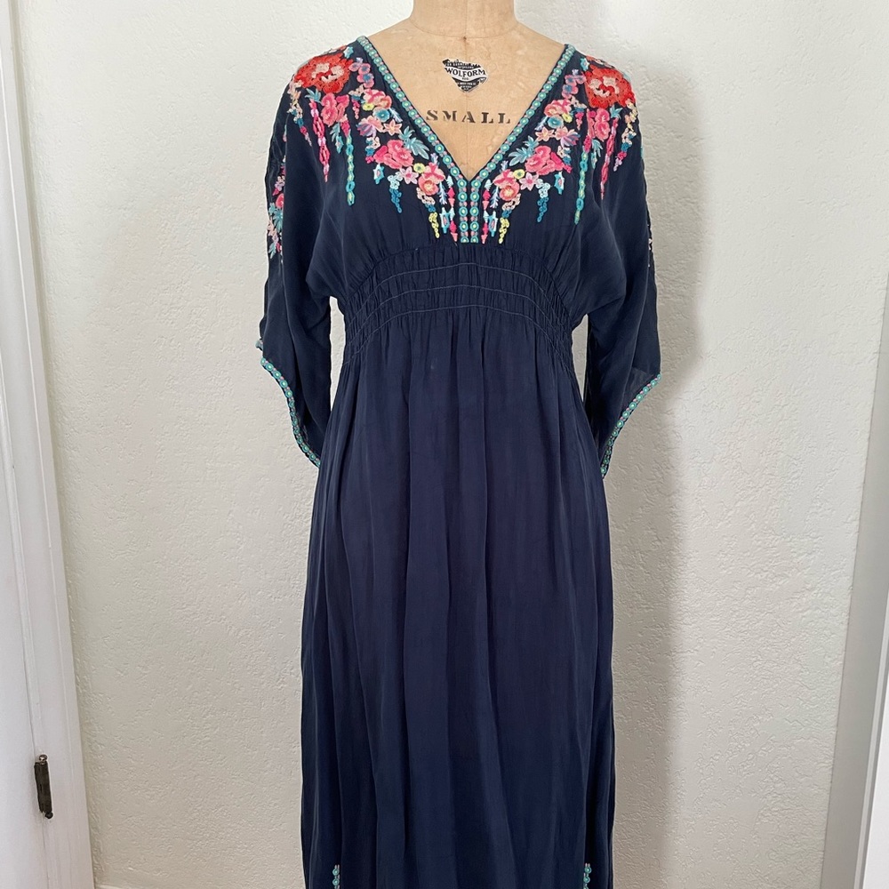 Beautiful embroider Johnny Was Dress Navy Blue XS